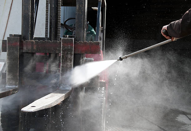 Airport, CA Pressure Washing Services Company